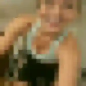 Charmante Brigitte, 39 ans à Clohars-Fouesnant - voir sa photo