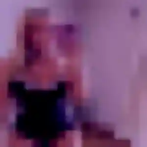 Lena, femme de 26 ans propose plan cul à Conflans-sur-Lanterne