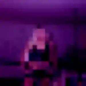 Sexy Sarah, 28 ans à Confort-Meilars - la contacter