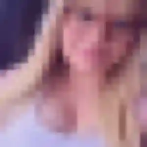 Christelle, fille de 44 ans veut plan cul à Cosnes-et-Romain