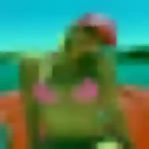 Contacte Beatrice, 26 ans à Coteaux-sur-Loire en privé