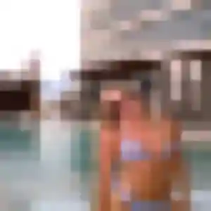 Alexandra, 26 ans, connectée à Cotignac pour un plan cul