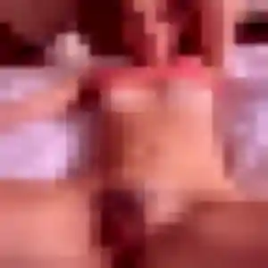 Photo de Daphne à Coulombiers (43 ans) - plan cul gratuit