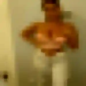 Photo de Anne-Laure à Couzon-au-Mont-d'Or (45 ans) - plan cul gratuit