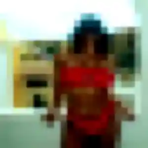 Brigitte, femme de 32 ans veut plan cul à Crouy