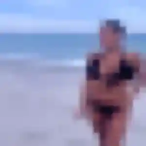 Sarah, 23 ans, disponible à Crozon pour un plan cul