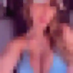 Xenia de Cudos, 26 ans - plan cul discret