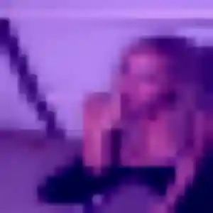 Ursula, 22 ans, dispo pour plan cul à Cuffy