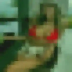 Virginie (23 ans) à Cuges-les-Pins attend un plan cul rapidement