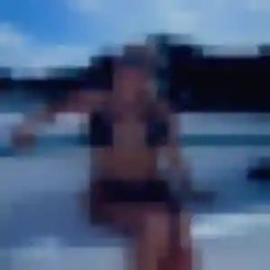 Elsa de Cuincy, 25 ans - plan cul discret