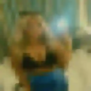 Photo privée de Prune, 40 ans à Cuvry - plan discret