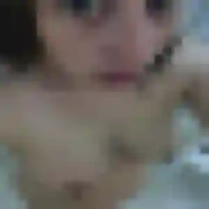 Rachelle, femme de 37 ans propose plan cul à Dommary-Baroncourt