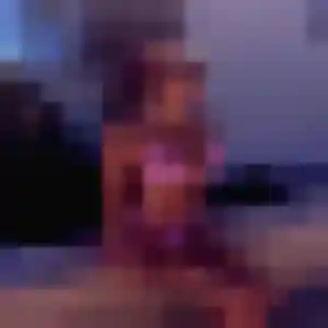 Charmante Elena, 37 ans à Dorat - la contacter