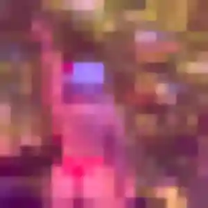 Eglantine, femme de 22 ans cherche plan cul à Durdat-Larequille