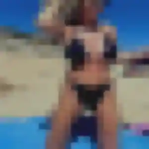 Ursula, 22 ans, disponible à Épinal pour un plan cul