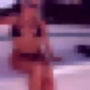 Photo de Perrine à Ercé-près-Liffré (30 ans) - plan cul gratuit