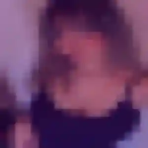 Charmante Mahaut, 24 ans à Espelette - voir sa photo