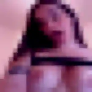 Hortense, 28 ans, en ligne à Étel pour une rencontre coquine