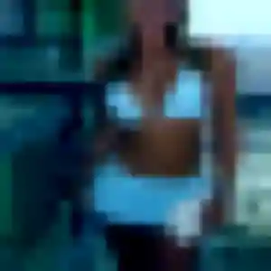 Helene (32 ans) à Feins attend un plan cul ce soir