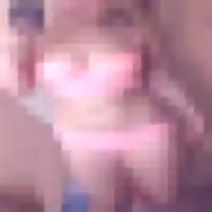 Charline, 22 ans, en ligne à Flêtre pour une rencontre coquine