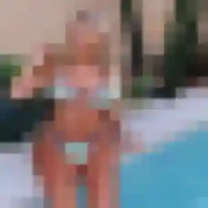 Amandine, 35 ans, en ligne à Fleurbaix pour une rencontre coquine