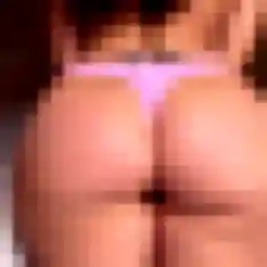 Caroline, 33 ans, dispo pour plan cul à Flines-lez-Raches