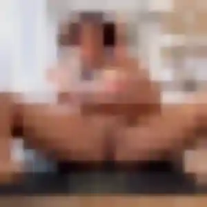 Rejoins Adeline, 38 ans à Follainville-Dennemont en privé