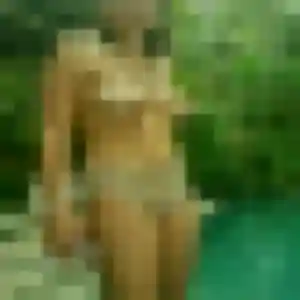 Louane, 27 ans, connectée à Follainville-Dennemont pour une rencontre coquine