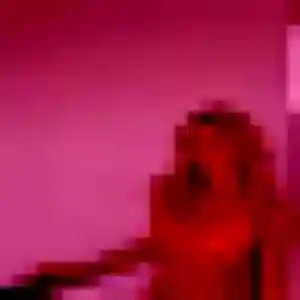 Jade, 24 ans, en ligne à Fréjus pour un plan cul