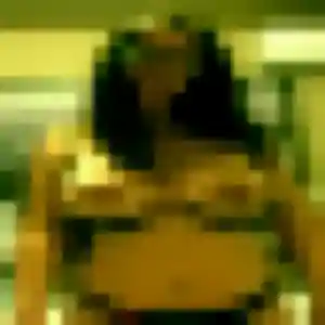 Photo exclusive de Iseult, 25 ans à Garrigues-Sainte-Eulalie - plan discret