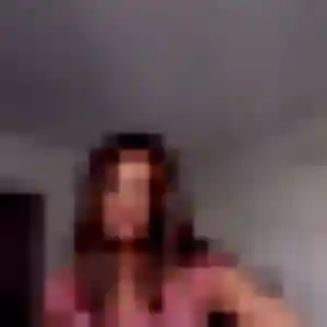 Delphine, 32 ans, dispo pour plan cul à Gassin