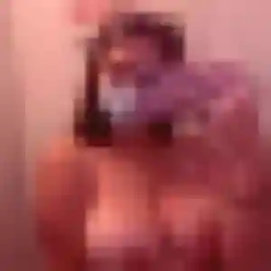 Antoinette (22 ans) à Glénic attend une rencontre rapidement