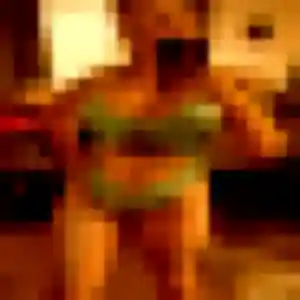 Sandrine, fille de 28 ans cherche plan cul à Glénic