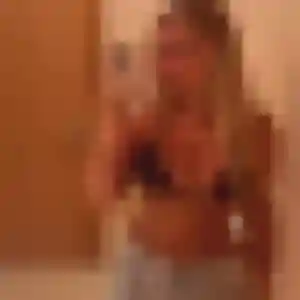 Regine, femme de 22 ans cherche plan cul à Grandvilliers