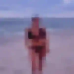 Perrine, 25 ans, en ligne à Granges-les-Beaumont pour un plan cul