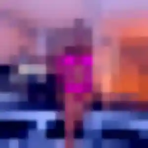 Lilas, femme de 22 ans veut plan cul à Groissiat