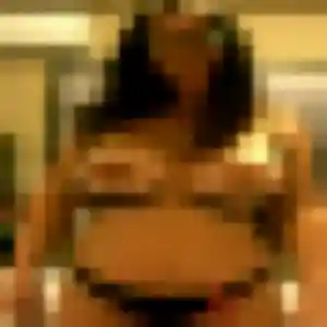 Blanche, 39 ans, dispo pour plan cul à Grugny