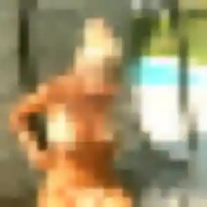 Huguette, 26 ans, en ligne à Grundviller pour une rencontre coquine