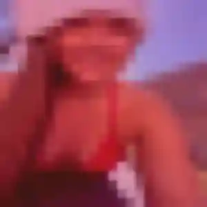 Violette, femme de 27 ans veut plan cul à Holnon