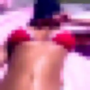 Photo de Chloe-Anne à Holque (36 ans) - plan cul gratuit