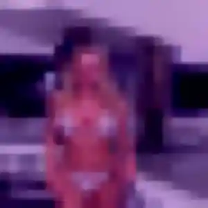 Rejoins Corinne, 41 ans à Houlle gratuitement