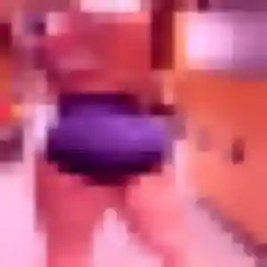 Photo de Adeline à Huisseau-sur-Mauves (36 ans) - plan cul anonyme