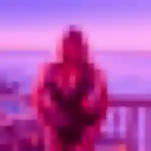 Photo de Laura à Isigny-le-Buat (32 ans) - plan cul gratuit