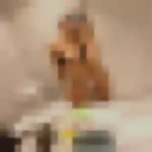 Rejoins Lise, 27 ans à Isigny-sur-Mer en privé