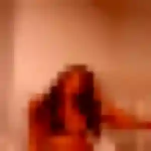 Contacte Flora, 29 ans à Izernore en privé