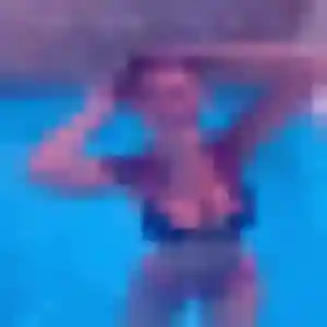 Cassandre, 24 ans, connectée à Jarnac pour un plan cul