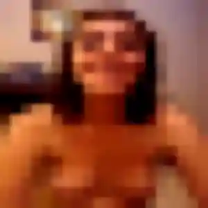 Sylvie (24 ans) à Javron-les-Chapelles propose un plan cul ce soir