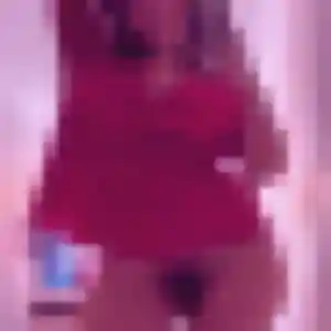 Rencontre Regine, 28 ans à Joué-lès-Tours en privé