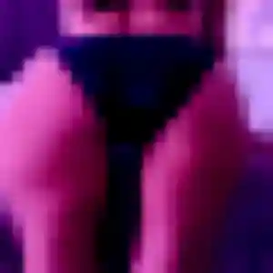 Fanny, fille de 24 ans propose plan cul à Jouques