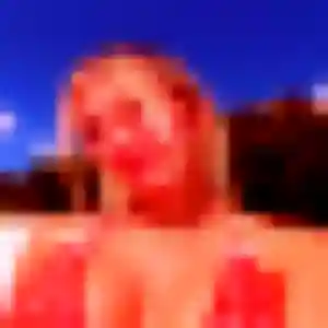 Martine, 27 ans, en ligne à L'Abergement-de-Cuisery pour un plan cul